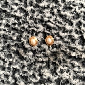 vintage pearl earrings